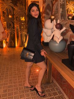Mehreen Pirzada feet photo 11