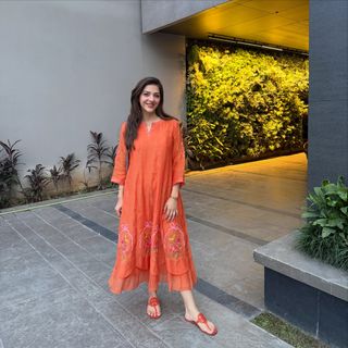 Mehreen Pirzada feet photo 10