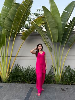 Mehreen Pirzada feet photo 2