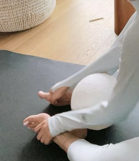 Mehtap Algül feet photo 1