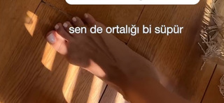 Mehtap Algül feet photo 4