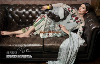 Mehwish Hayat feet photo thumbnail