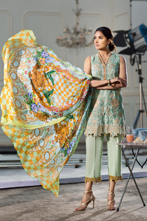 Mehwish Hayat feet photo thumbnail