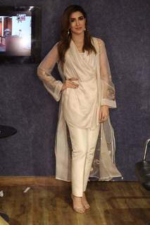 Mehwish Hayat feet photo thumbnail