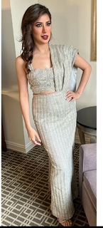 Mehwish Hayat feet photo thumbnail