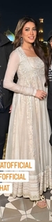 Mehwish Hayat feet photo thumbnail