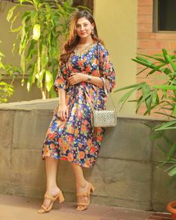 Mehzabien Chowdhury feet photo 1