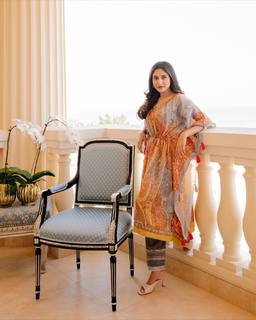 Mehzabien Chowdhury feet photo 5