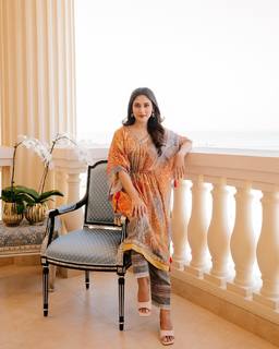Mehzabien Chowdhury feet photo 4