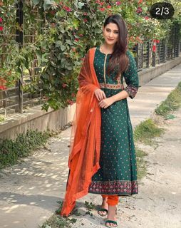 Mehzabien Chowdhury feet photo 3