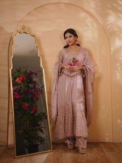 Mehzabien Chowdhury feet photo 19