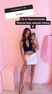 Meika Woollard feet photo 3