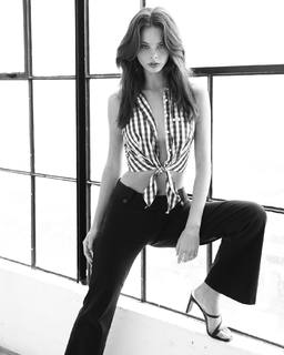 Meika Woollard feet photo 16