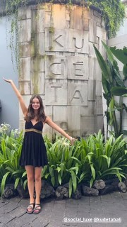 Meika Woollard feet photo 8