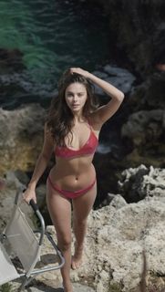 Meika Woollard feet photo 17