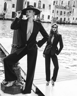 Meika Woollard feet photo 20