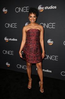 Mekia Cox feet photo 5