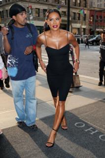 Mel B feet photo thumbnail