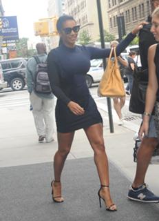 Mel B feet photo thumbnail