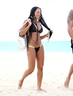 Mel B feet photo thumbnail