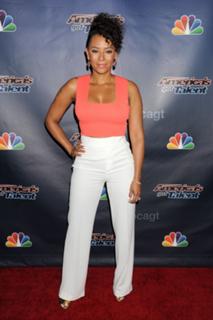 Mel B feet photo thumbnail