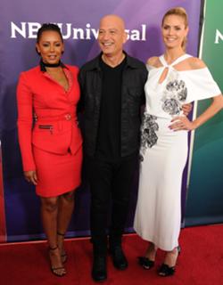 Mel B feet photo thumbnail