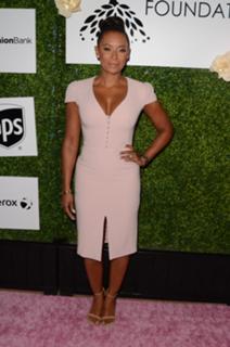 Mel B feet photo thumbnail