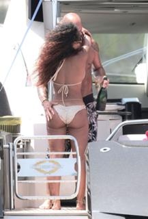 Mel B feet photo thumbnail