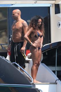 Mel B feet photo thumbnail