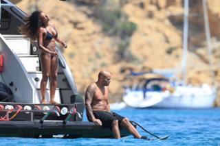 Mel B feet photo thumbnail
