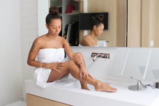 Mel B feet photo thumbnail