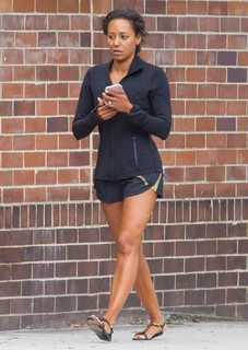 Mel B feet photo thumbnail
