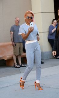 Mel B feet photo thumbnail