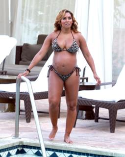 Mel B feet photo thumbnail