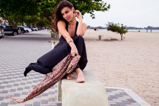Mel Fronckowiak feet photo 12