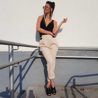 Mel Fronckowiak feet photo 19