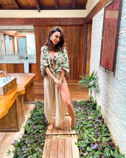 Mel Fronckowiak feet photo 17