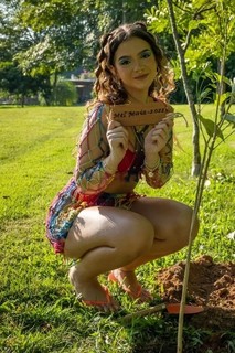 Mel Maia feet photo thumbnail