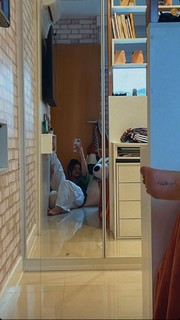 Mel Maia feet photo thumbnail