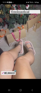 Mel Maia feet photo thumbnail