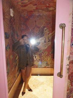 Mel Maia feet photo thumbnail