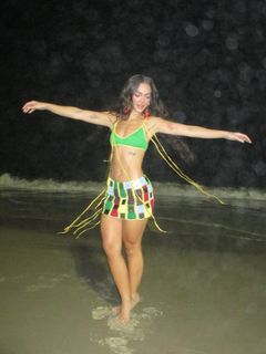 Mel Maia feet photo 2