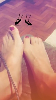 Mel Ravasio feet photo 13