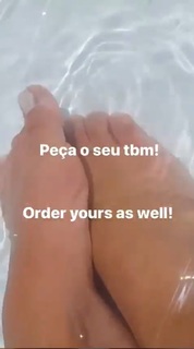 Mel Ravasio feet photo 6