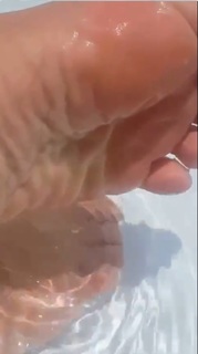 Mel Ravasio feet photo 5