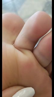 Mel Ravasio feet photo 3