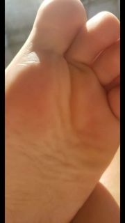 Mel Ravasio feet photo 18