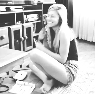 Mel Ravasio feet photo 11