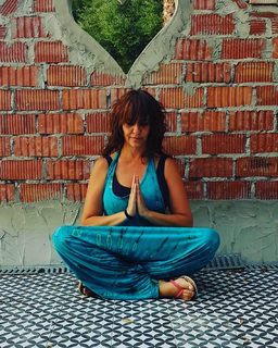 Melani Olivares feet photo 16