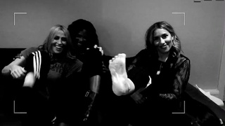 Melanie Blatt feet photo 7